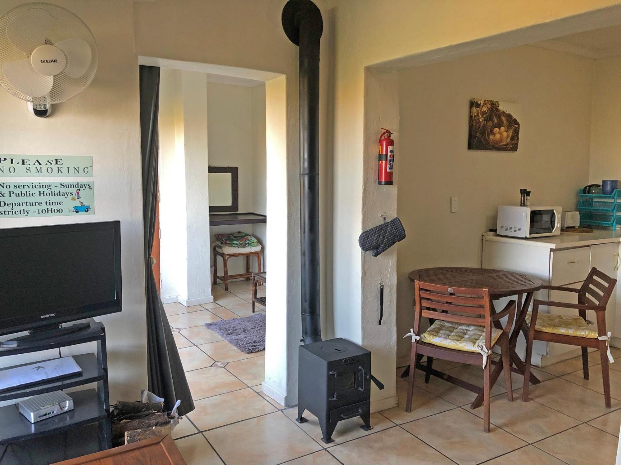 Hills And Dales Accommodation แลนเซอเรีย ภายนอก รูปภาพ