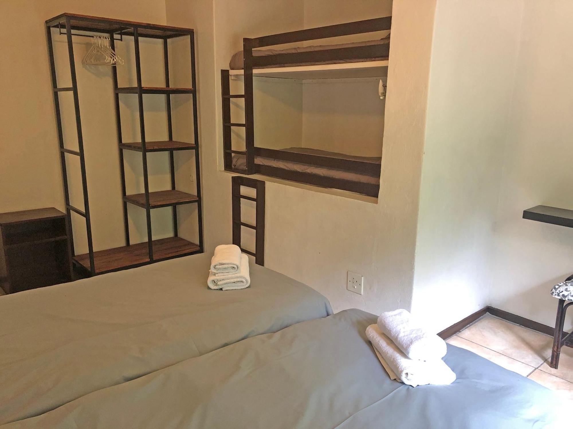 Hills And Dales Accommodation แลนเซอเรีย ภายนอก รูปภาพ
