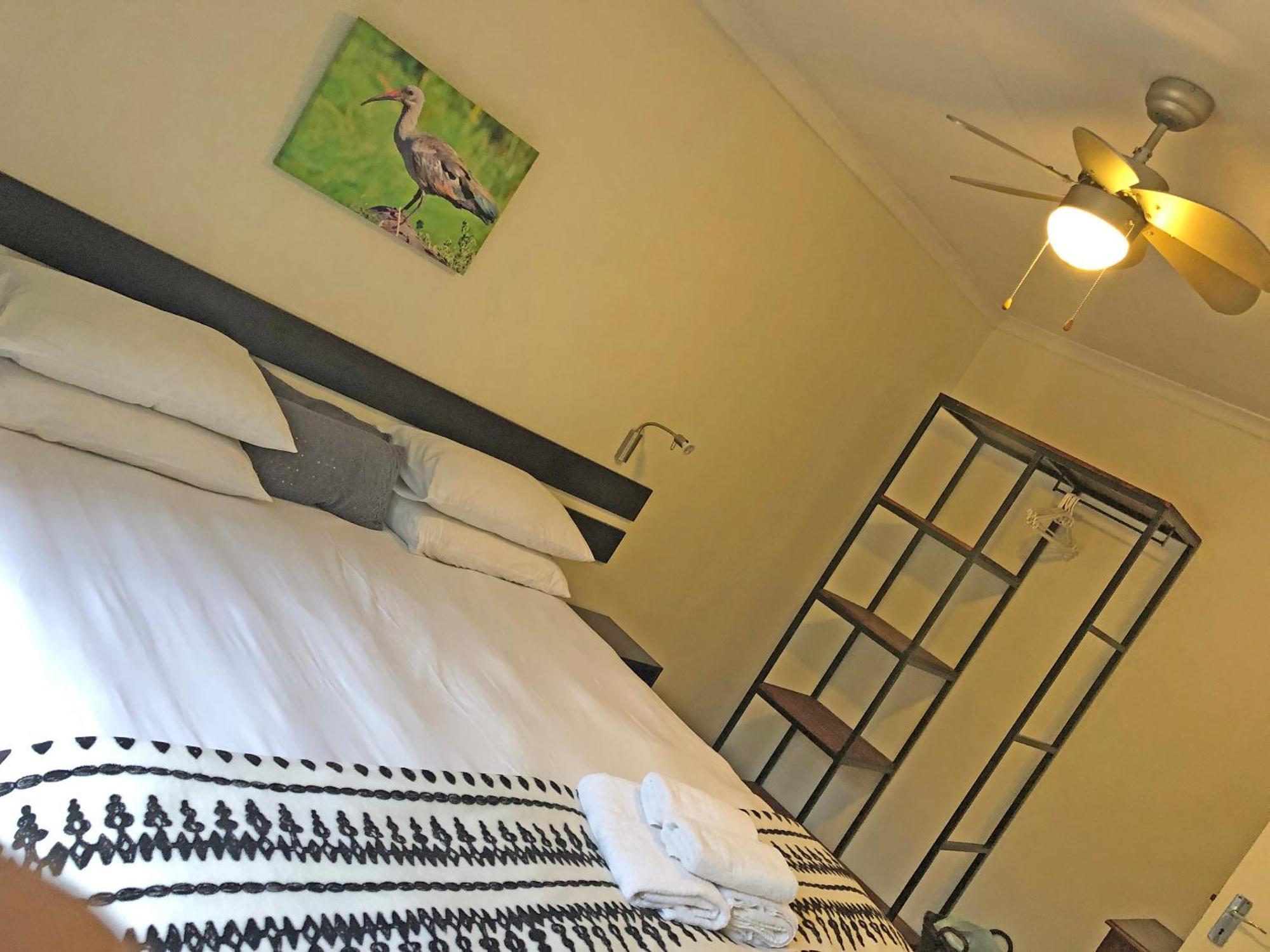 Hills And Dales Accommodation แลนเซอเรีย ภายนอก รูปภาพ