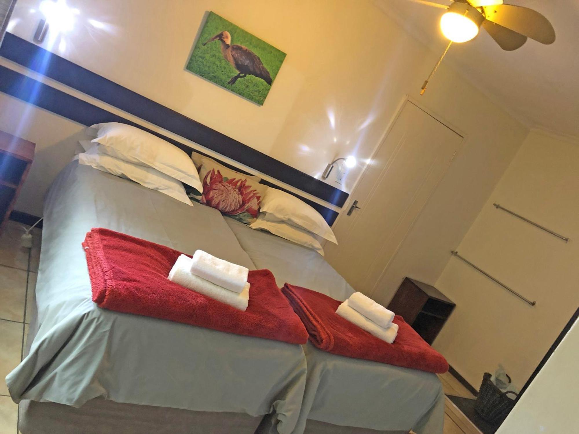 Hills And Dales Accommodation แลนเซอเรีย ภายนอก รูปภาพ